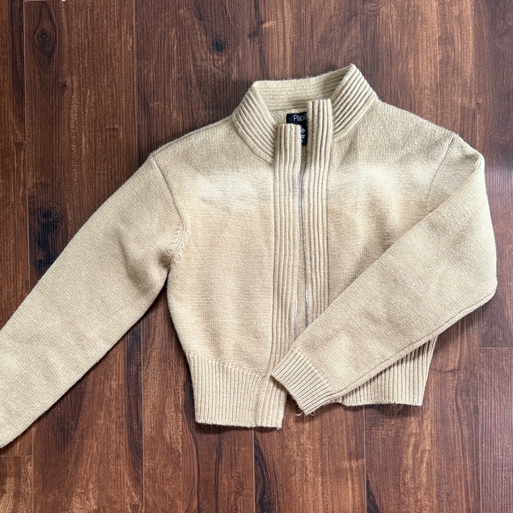 Papillon Blanc Cream Knit Sweater